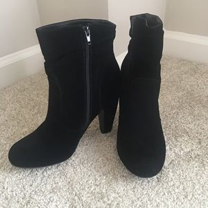 Bamboo Faux Suede Black Slouchy Bootie Sz 10